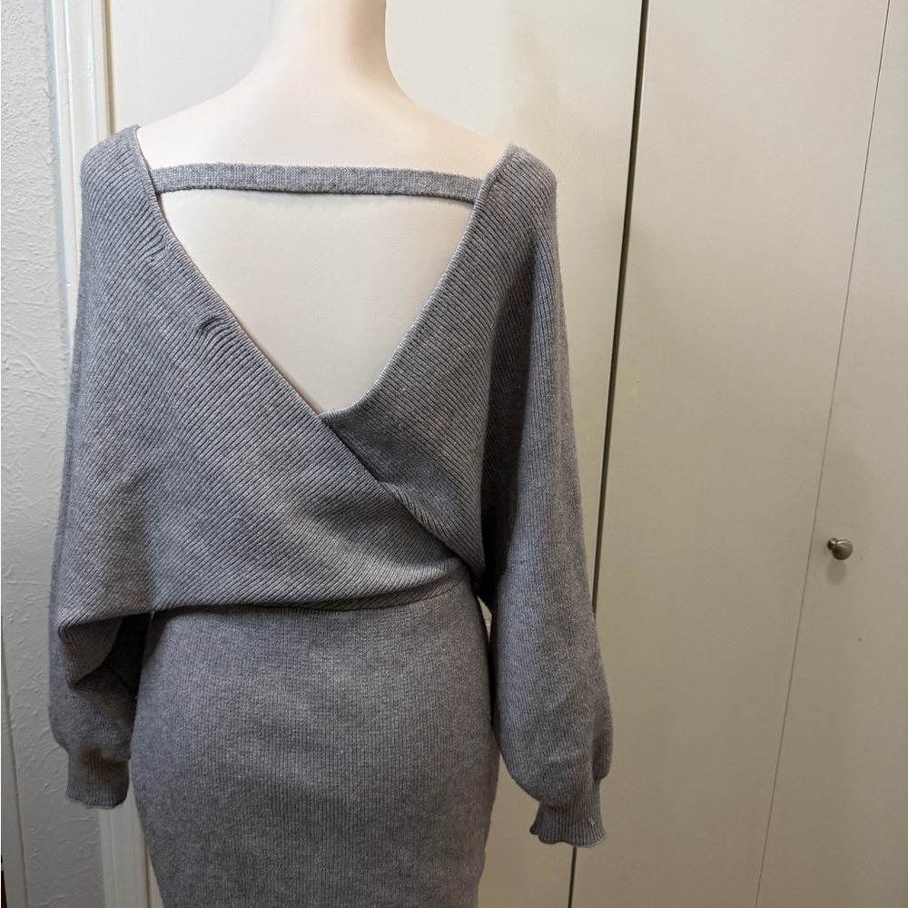 AKIRA Gray Backless Knit Dress size L - Picture 5 of 10